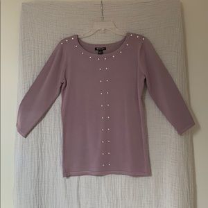 Cute lavender colored three quarter sleeve top